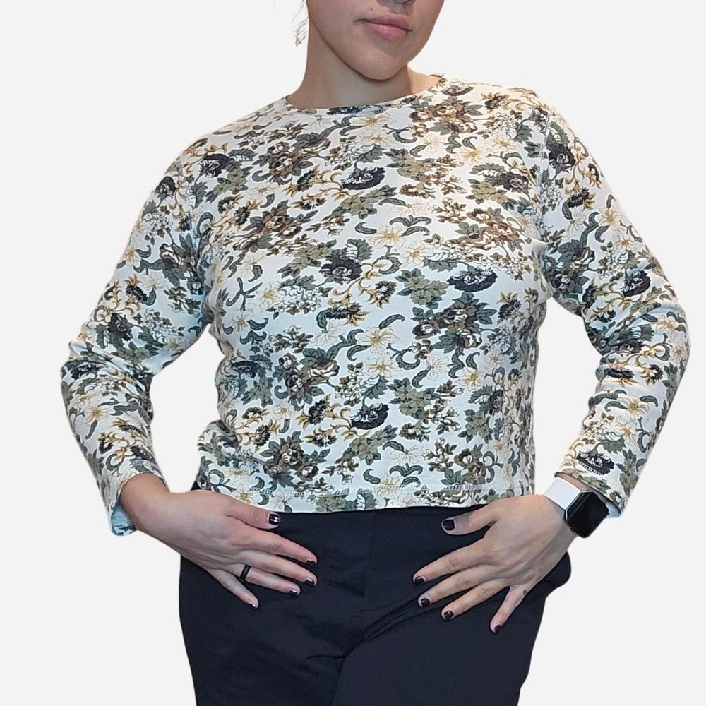 Vtg White Stag Cream and Black Floral Long Sleeve Top